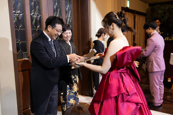 新潟県三条市　長岡市　新潟市　結婚式場　ウェディングドレス  ウェディングパーティー　カラードレス