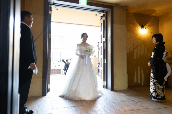 新潟県三条市　長岡市　新潟市　結婚式場　ウェディングドレス   ファミリーミート　人前挙式