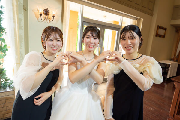 新潟県三条市　長岡市　新潟市　結婚式場　ウェディングドレス 　カラードレス　披露宴　笑顔　感動　ゲスト