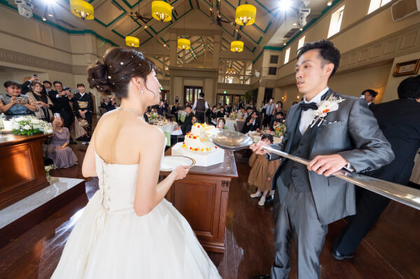新潟県三条市　長岡市　新潟市　結婚式場　ウェディングドレス 　カラードレス　披露宴　笑顔　感動　ゲスト
