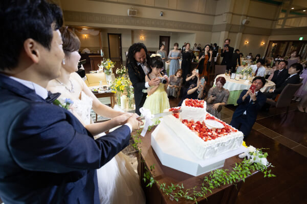 新潟県三条市　長岡市　新潟市　結婚式場　ウェディングドレス 　カラードレス　ウェディングパーティー