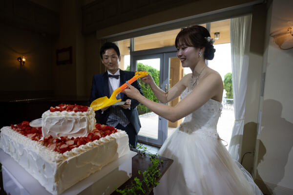 新潟県三条市　長岡市　新潟市　結婚式場　ウェディングドレス 　カラードレス　ウェディングパーティー