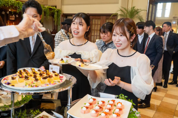 新潟県三条市 長岡市 新潟市 結婚式場 ウェディングドレス カラードレス 披露宴 笑顔 感動 ゲスト